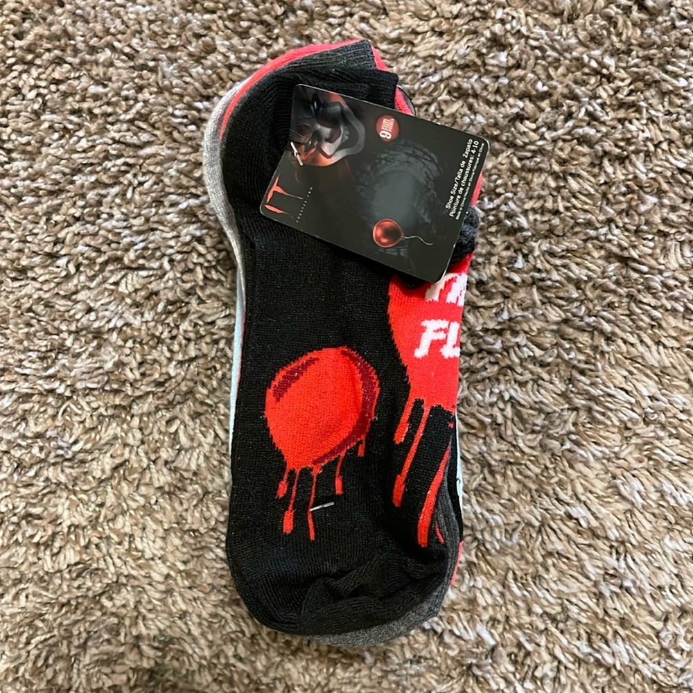 Halloween IT Chapter Two 9 Pairs Of Crew Socks